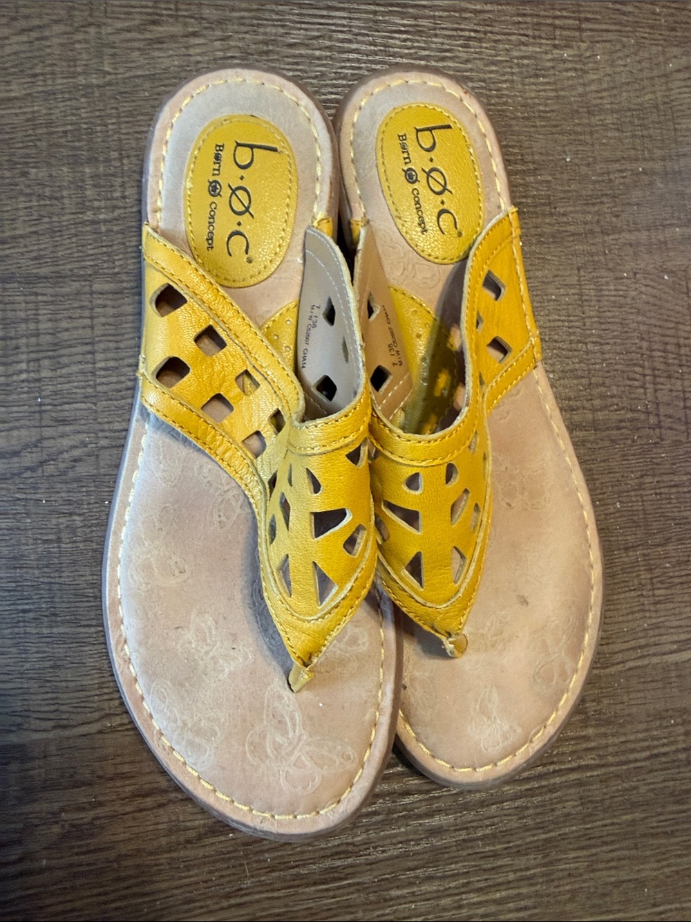 b.o.c. Yellow Leather Cutout Thong Sandals